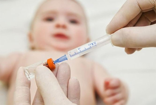 Một số loại vacxin khiến trẻ sơ sinh bị sốt sau khi tiêm